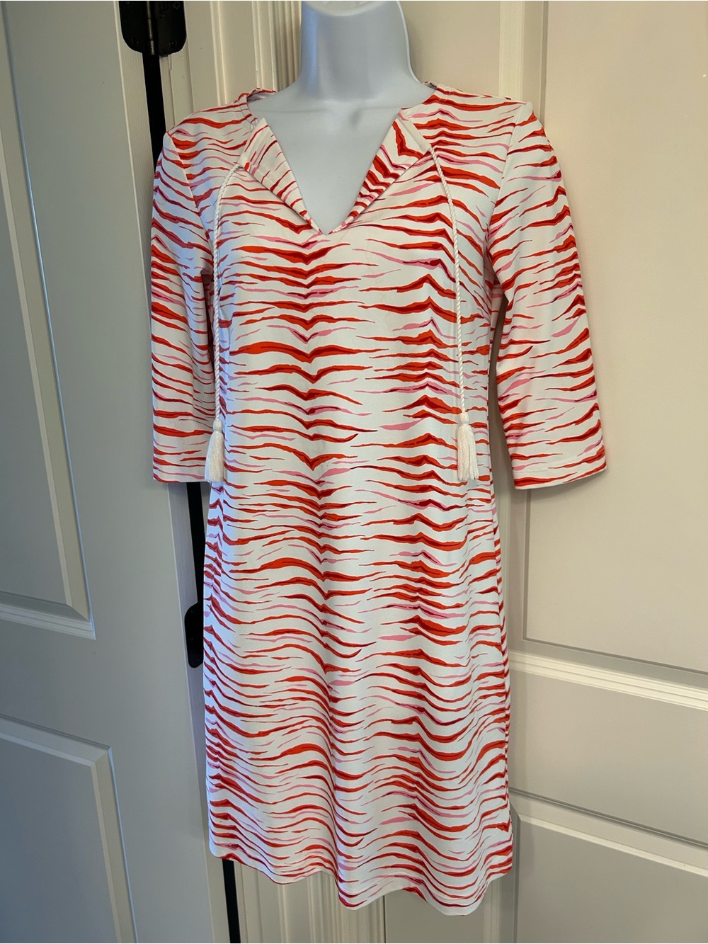 Persifor Red Wave Print V-Neck Women’s Dress